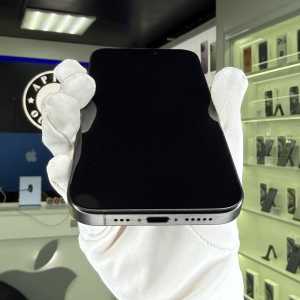iPhone 15 Pro 256 GB sim-eSIM