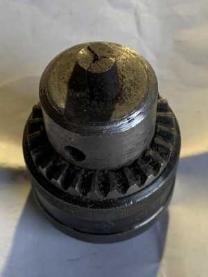 Патрон для дрели 2-10, В12