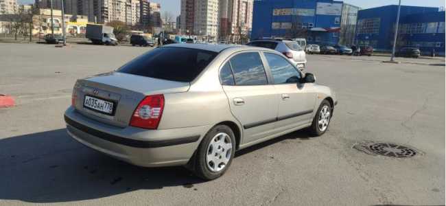 Hyundai Elantra, 2010
