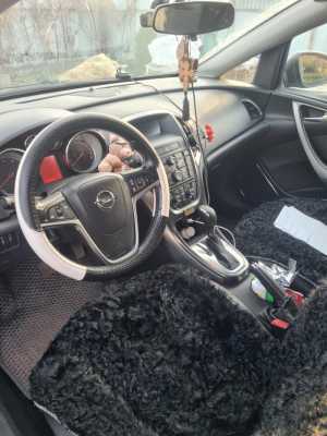 Opel Astra, 2012 �����