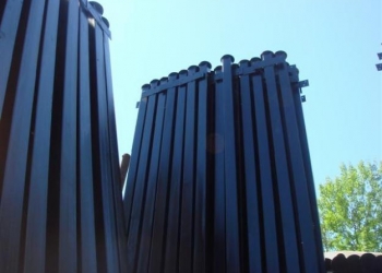 Столбы металические