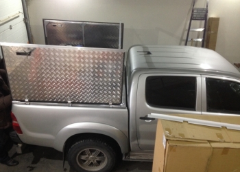      "NIIS"  Toyota Hilux G8.