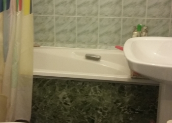 продам трёхкомнатную квартиру центральный район Ижевска, 5/5 этаж кирпичный дом