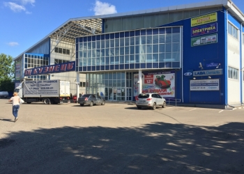 ТОРГОВЫЙ ЦЕНТР "КУЗНЕЦЫ"