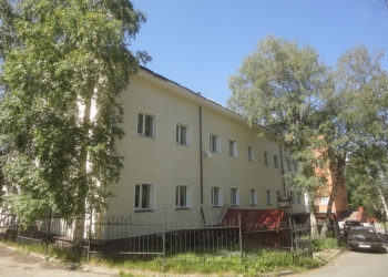 Отдельно стоящее нежилое здание