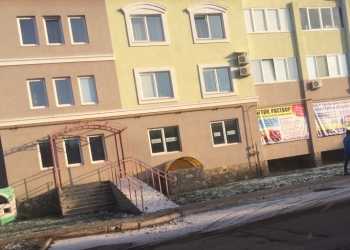 Коммерческое помещение под магазин (офис)