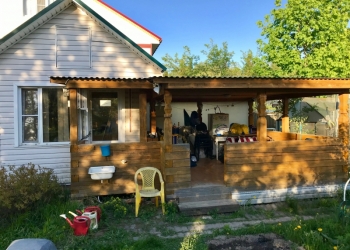 Продам земельный участок с домиком 3*4,5 из бруса