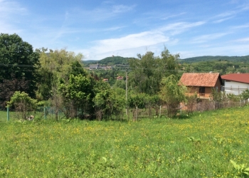 Продается летний дом с участком в курортном городке Врдник