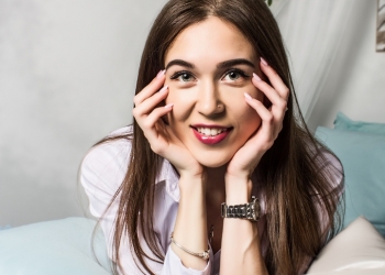 Фотосессия фотостудия включена, фотограф