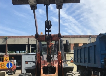Фронтальный погрузчик hitachi lx110