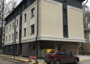 Сдам в аренду помещение свободного назначения 920 кв.м в 4х этажном здании