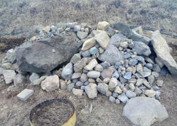 Камни в добрые руки