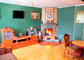 4-к квартира, 140 м2, 8/8 эт.
