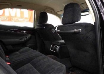 TOYOTA CROWN HYBRID ROYAL SALOON G 4 WD