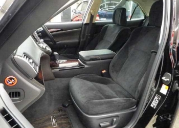 TOYOTA CROWN HYBRID ROYAL SALOON G 4 WD
