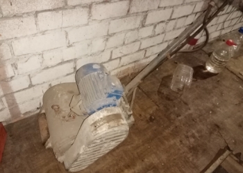 Паркетно-шлифовальная машина