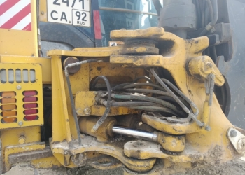 ������ ���������� John Deere 325J