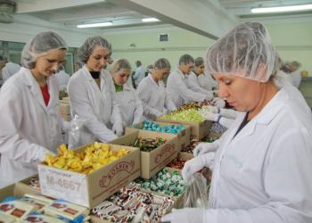 Работа вахта 15/15 в Москве упаковщик 3000 руб в смену без опыта проживание