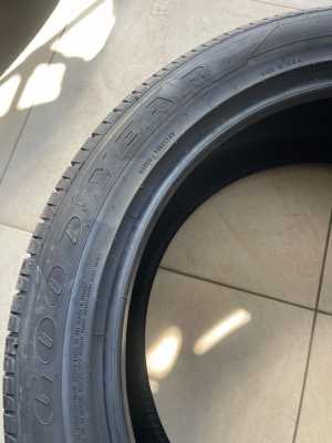   Goodyear Eagle Touring   285/45R22