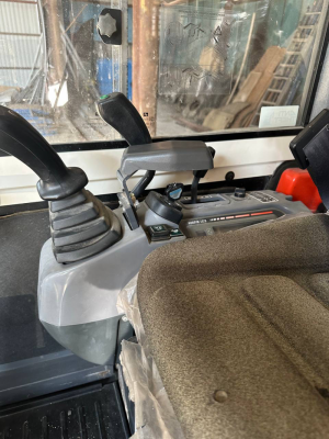 ���������� Kubota KX71-3