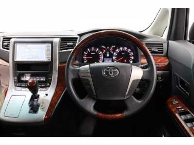 Toyota Alphard, 2010