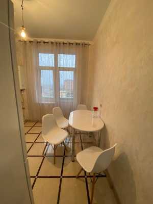 1-к квартира, 40 м2, 10/18 эт.