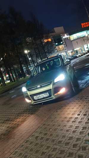 Ford Kuga, 2013