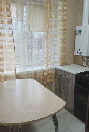 2-к квартира, 42 м2, 5/5 эт.