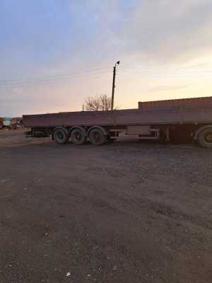 Седельный тягач с полуприцепом