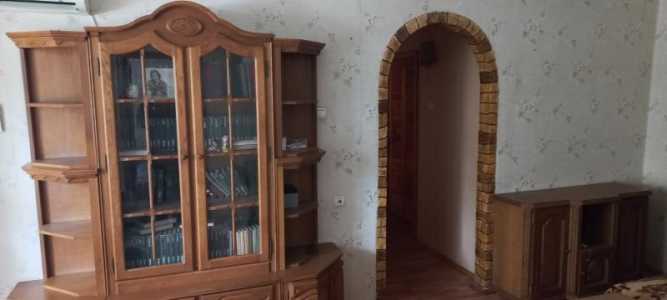 3-к квартира, 2 этаж, 52.3 м2, Центральный.
