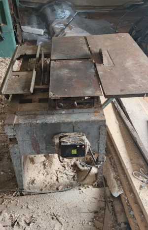 Деревообрабатывающий станок