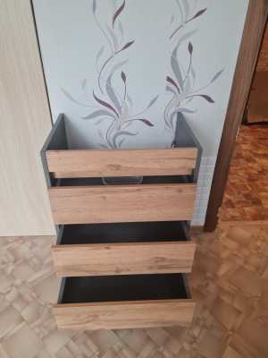 Тумба с раковиной в ванную.