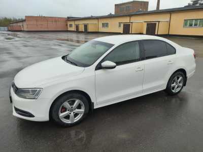 Volkswagen Jetta, 2013