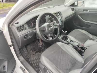 Volkswagen Jetta, 2013