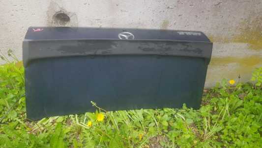 Продам крышку багажника Mercedez 190