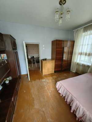 3-к квартира, общая 67 м2, 1/2 эт. Луганск, городок завода ОР