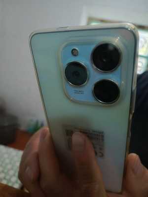 Телефон Tecno Spark 20 pro
