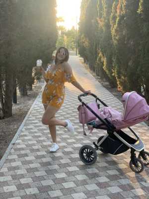 Продам коляску Luxmom 750 розовая 3в1