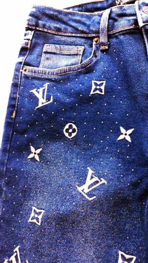   Louis Vuitton  Swarovski AG