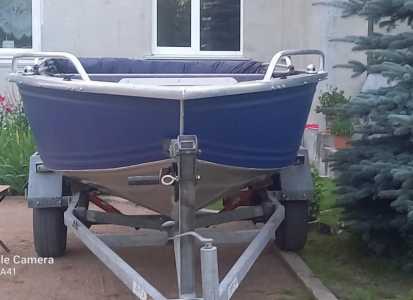 НОВАЯ алюминиевая моторная лодка БриZ 390.