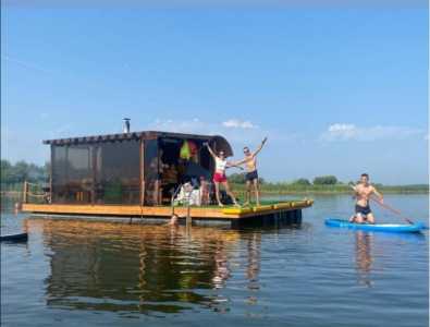 Баня на воде