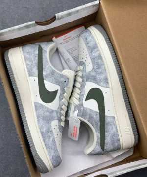 Nike Air Force 1 Low '07 Mist Rock Grey