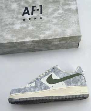 Nike Air Force 1 Low '07 Mist Rock Grey