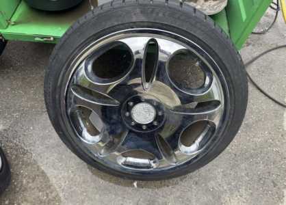 ������ R20 ������������ 8.5/9.5 Lowenhart245/40R20