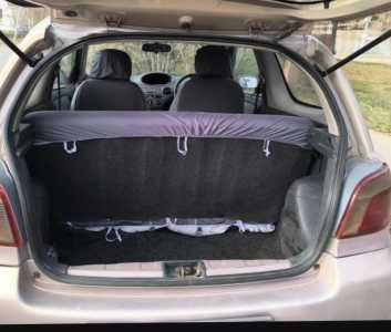 Toyota Vitz, 2000