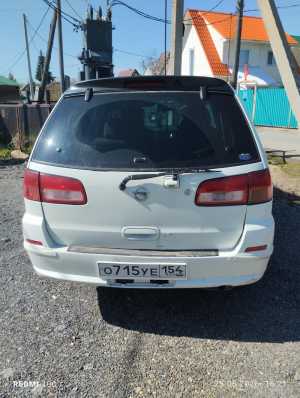Nissan Libert�