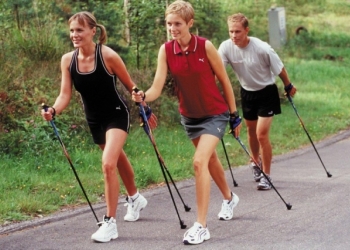 Палки для ходьбы.