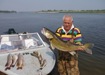 Рыболовная база отдыха Золотая Дельта, Астраханская область.
