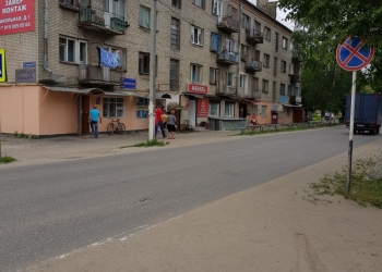 Комната в блоке из четырёх комнат14 м2, 4/4 эт. С балконом.