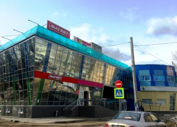 Сдам торговое помещение в торговом комплексе, от 15 м2